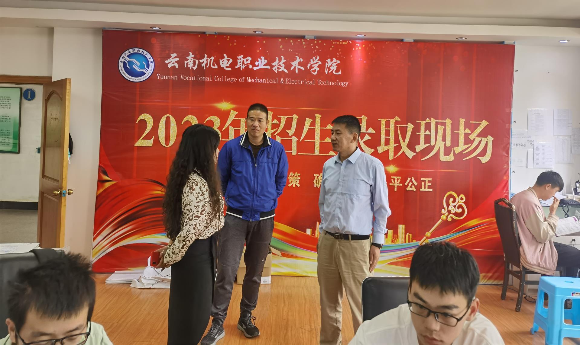 187e53dd82e746bfb2910ac5f4713043.jpg 187e53dd82e746bfb2910ac5f4713043.jpg