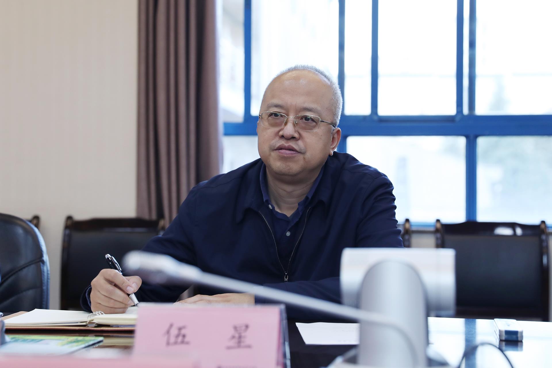 2851c8a28fd1440396d7b5c5d71705aa.jpg 2851c8a28fd1440396d7b5c5d71705aa.jpg