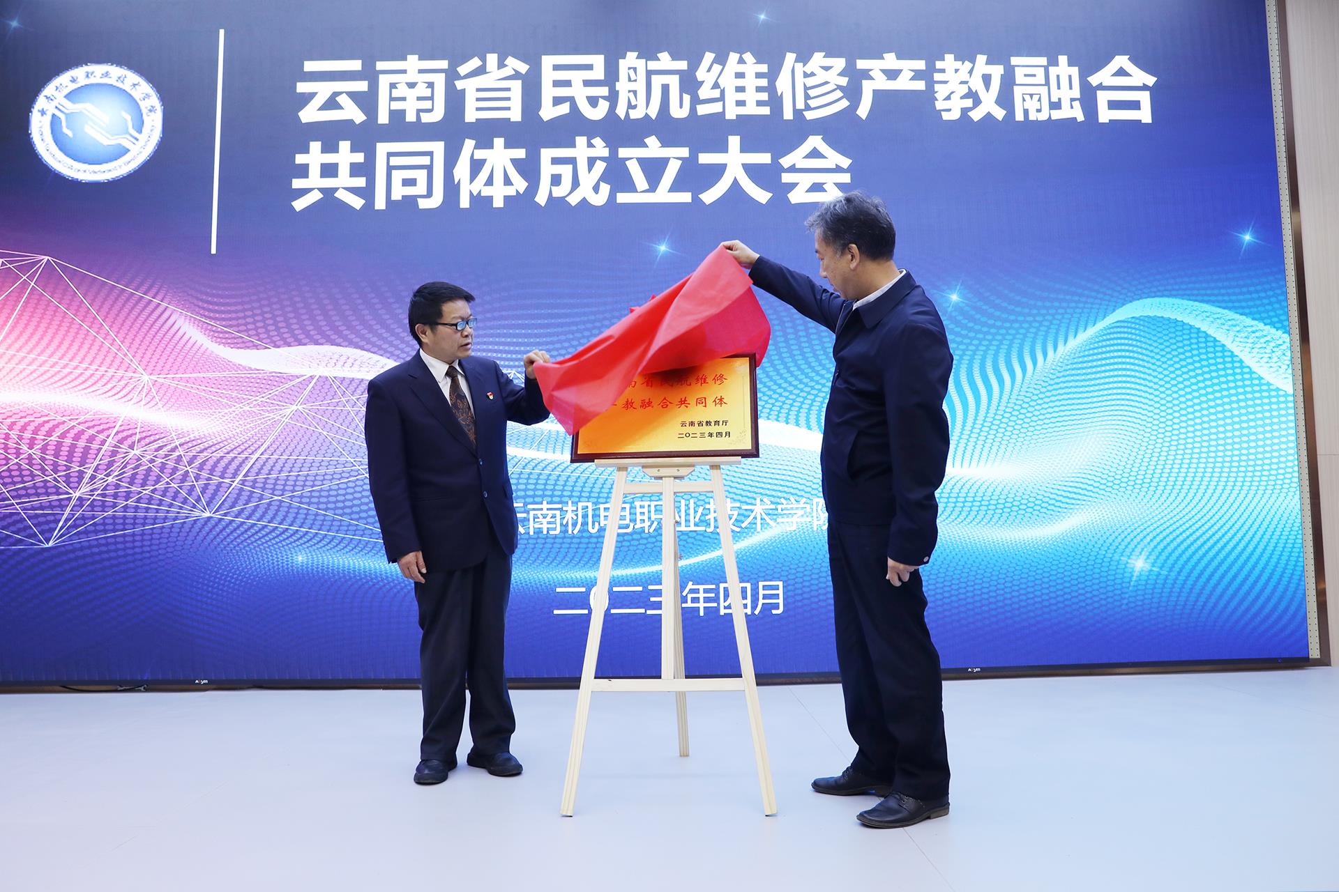 cdc2231badb64d7f97e51d7c2237ad98.jpg cdc2231badb64d7f97e51d7c2237ad98.jpg