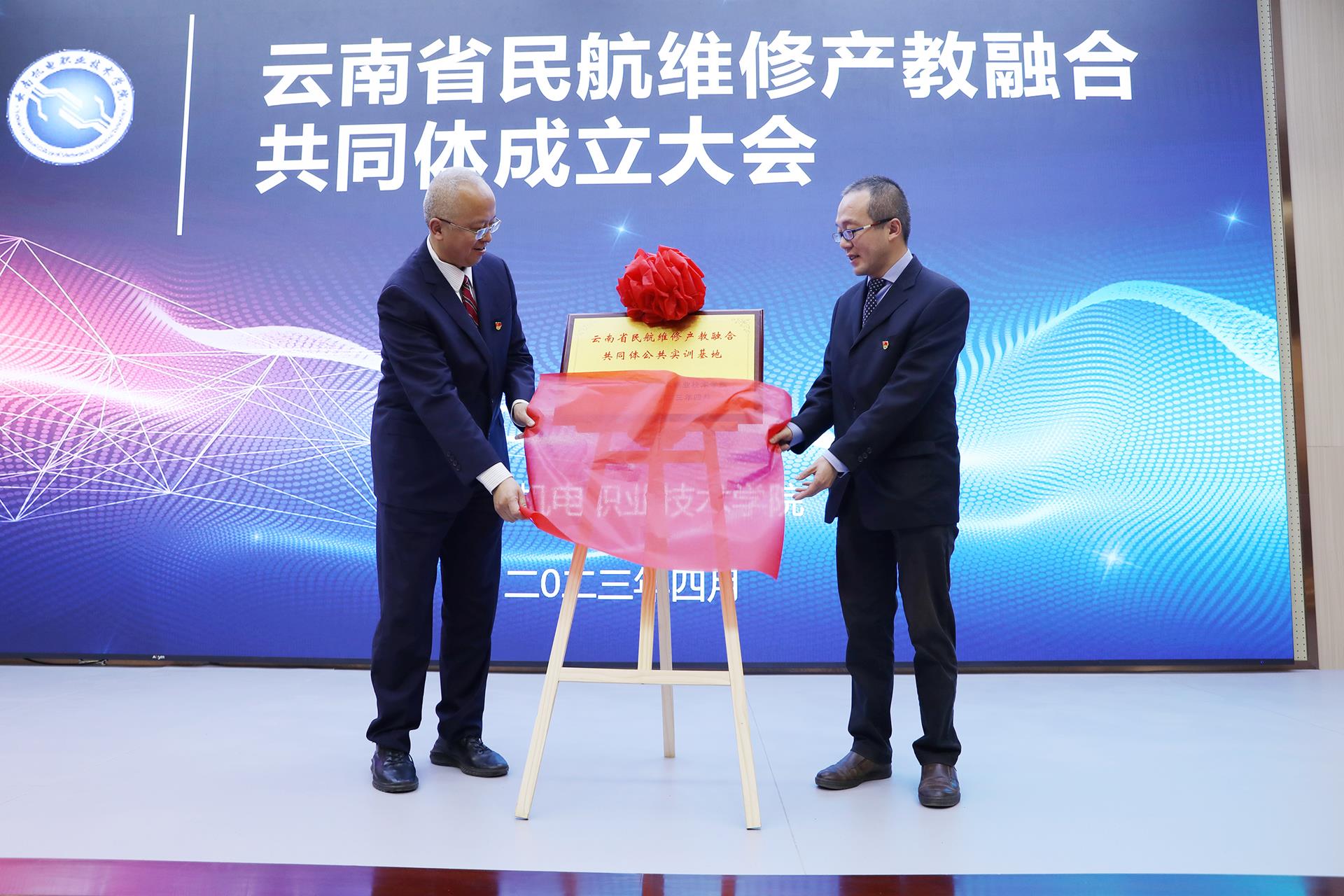 dcd29e4f1c9a4c4e9d4ea91c244c9648.jpg dcd29e4f1c9a4c4e9d4ea91c244c9648.jpg