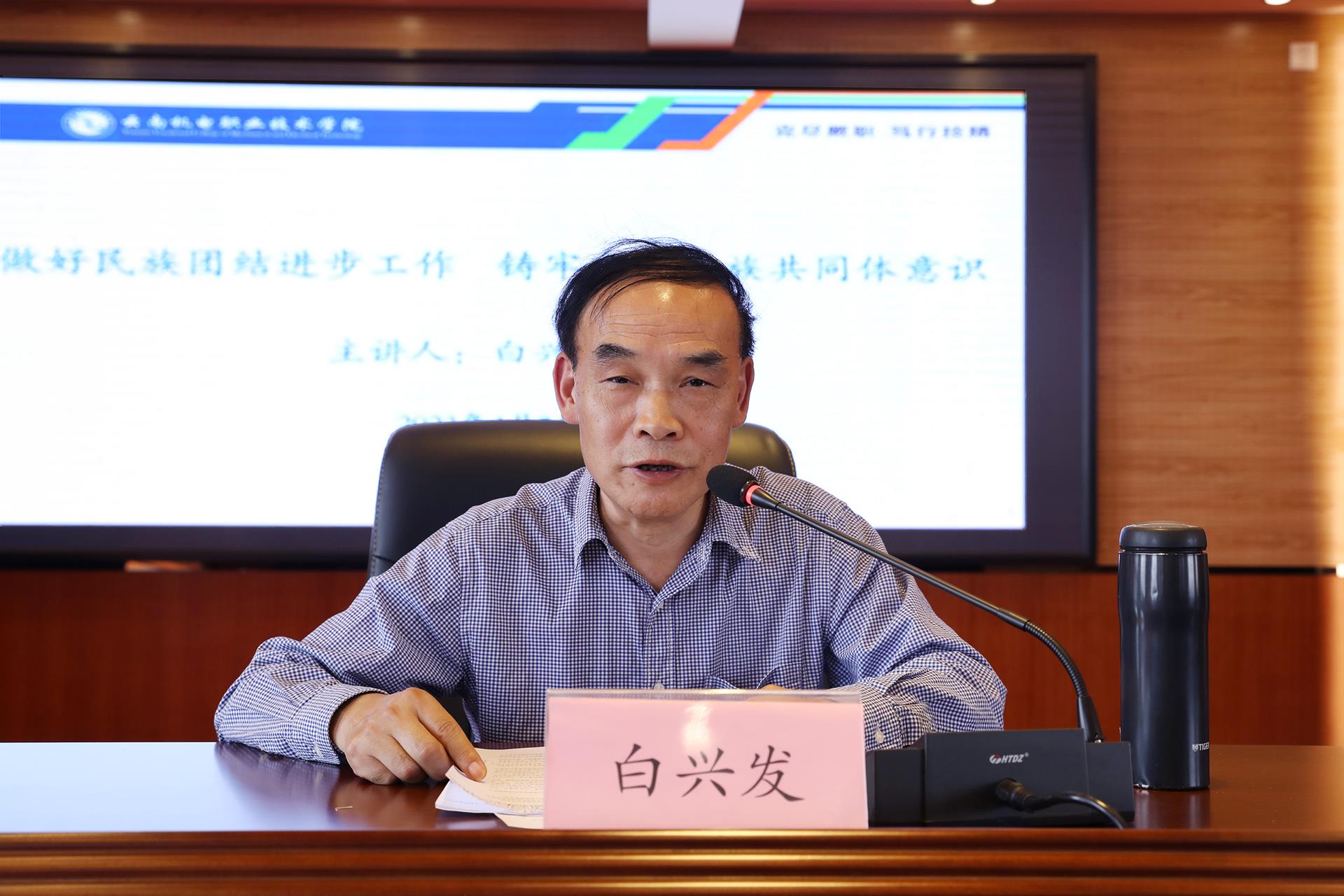 c94d2990ab2640e68e21274e908e9877.jpg c94d2990ab2640e68e21274e908e9877.jpg