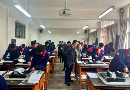 我校成功举办2025年电工职业技能等级认定评价工作